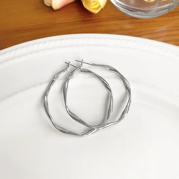 Серебряные крученые большие серьги-кольца для женщин и девочек, Корейские простые круглые металлические серьги, подарок для свадебной вечеринки, модные украшения
